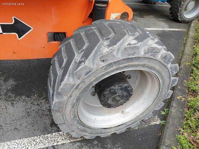 Teleskoparbeitsbühne van het type JLG 800AJ, Gebrauchtmaschine in Waregem (Foto 10)