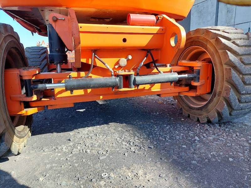 Teleskoparbeitsbühne du type JLG 800AJ, Gebrauchtmaschine en Waregem (Photo 10)