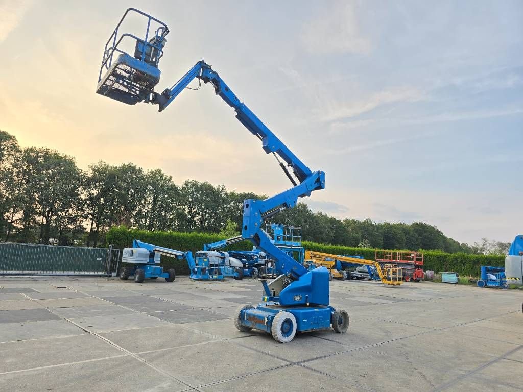 Teleskoparbeitsbühne van het type JLG E 400 AJPN, Gebrauchtmaschine in Hooge mierde (Foto 1)