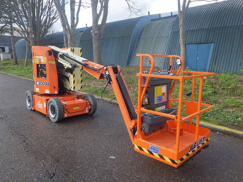 Teleskoparbeitsbühne tipa JLG E300AJ, Gebrauchtmaschine u Antwerpen (Slika 2)