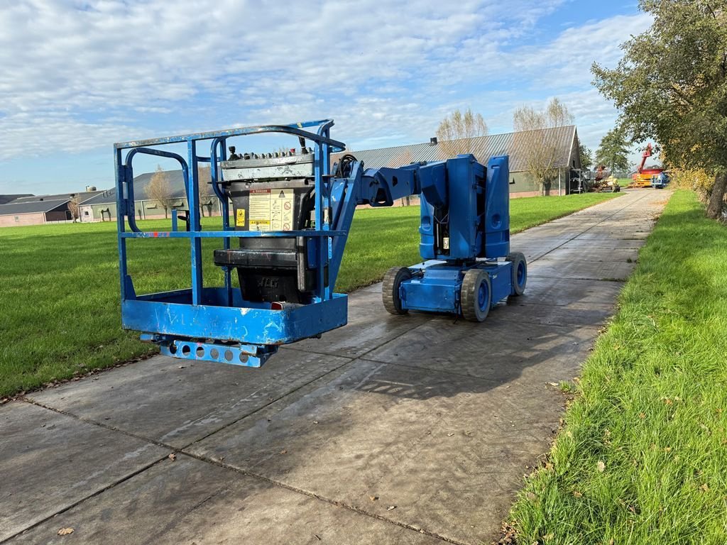 Teleskoparbeitsbühne du type JLG E300AJP, Gebrauchtmaschine en Lunteren (Photo 4)