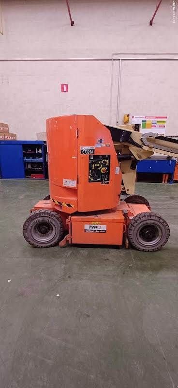 Teleskoparbeitsbühne του τύπου JLG E300AJP, Gebrauchtmaschine σε Waregem (Φωτογραφία 1)