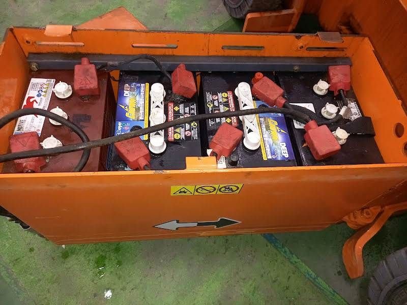 Teleskoparbeitsbühne tip JLG E300AJP, Gebrauchtmaschine in Waregem (Poză 8)