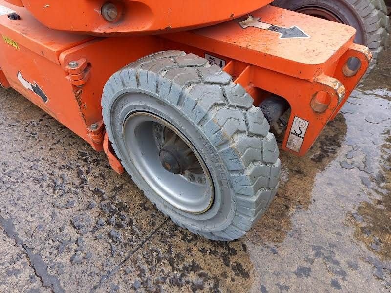 Teleskoparbeitsbühne van het type JLG E300AJP, Gebrauchtmaschine in Waregem (Foto 11)