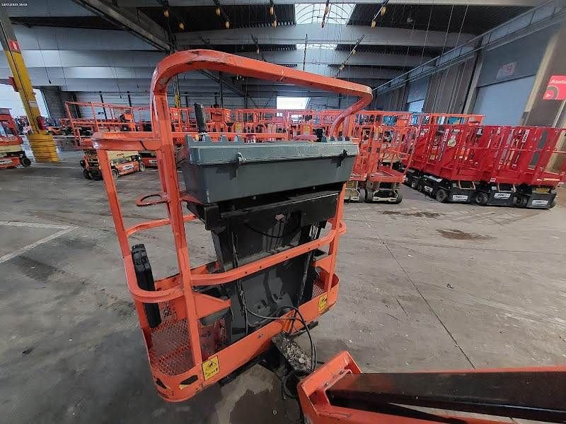 Teleskoparbeitsbühne del tipo JLG E300AJP, Gebrauchtmaschine en Waregem (Imagen 7)