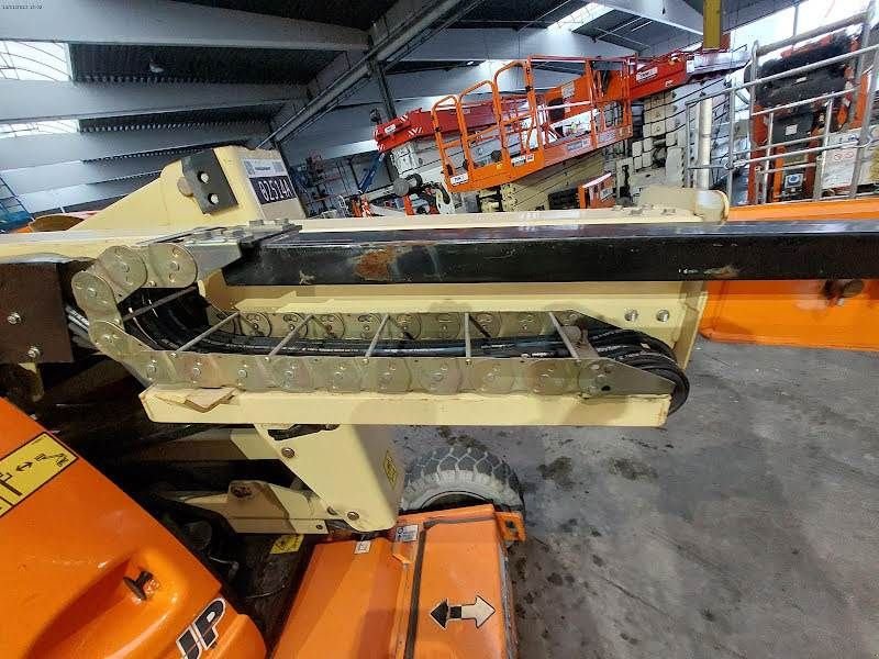 Teleskoparbeitsbühne des Typs JLG E300AJP, Gebrauchtmaschine in Waregem (Bild 4)