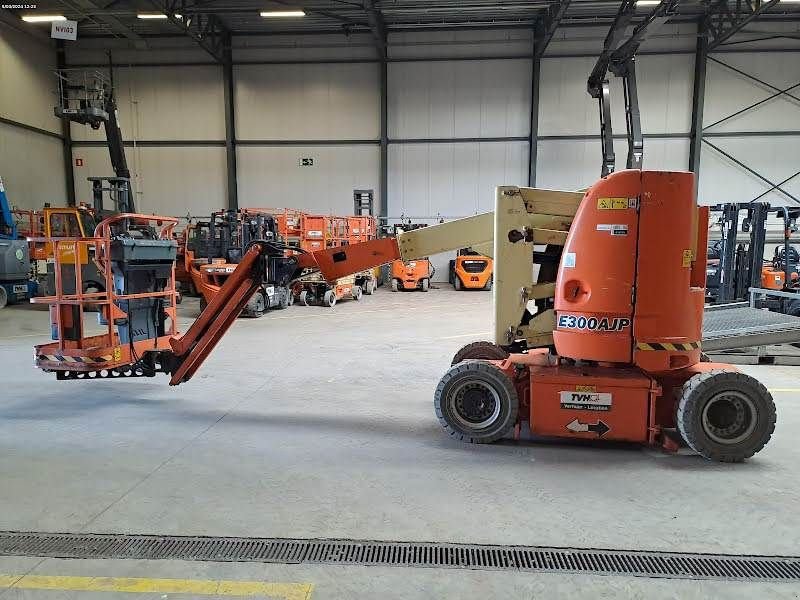 Teleskoparbeitsbühne des Typs JLG E300AJP, Gebrauchtmaschine in Waregem (Bild 2)