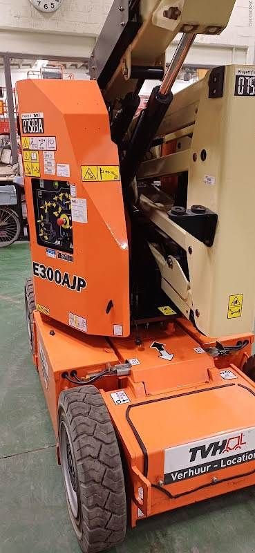 Teleskoparbeitsbühne del tipo JLG E300AJP, Gebrauchtmaschine en Waregem (Imagen 2)