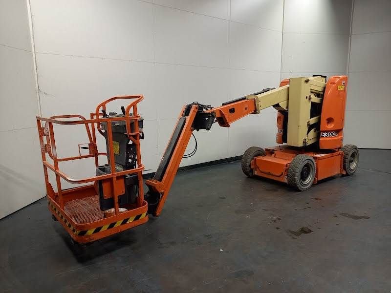 Teleskoparbeitsbühne des Typs JLG E300AJP, Gebrauchtmaschine in Waregem (Bild 1)