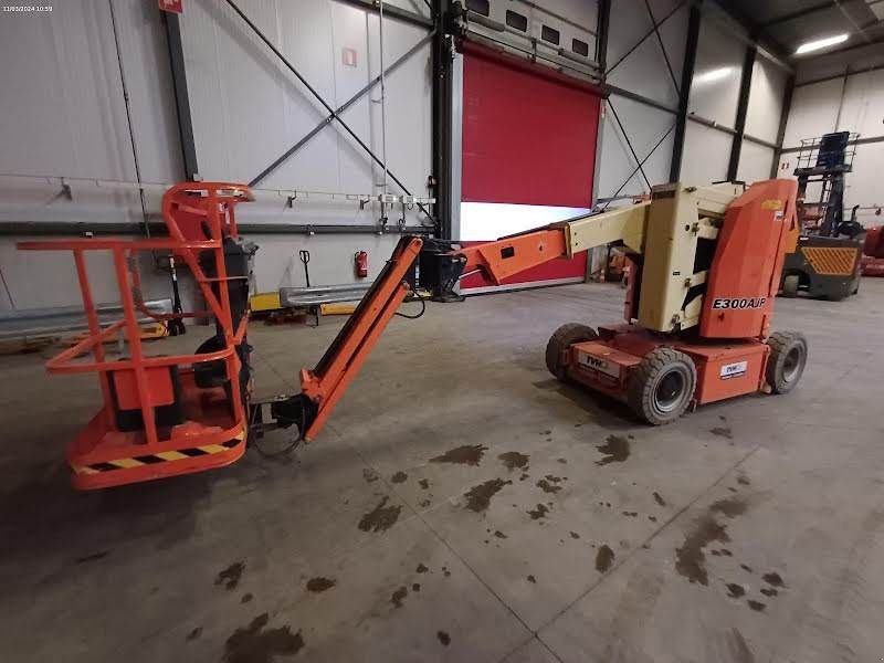 Teleskoparbeitsbühne des Typs JLG E300AJP, Gebrauchtmaschine in Waregem (Bild 3)