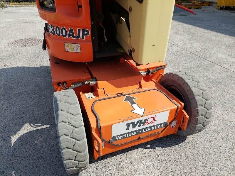 Teleskoparbeitsbühne del tipo JLG E300AJP, Gebrauchtmaschine en Waregem (Imagen 7)