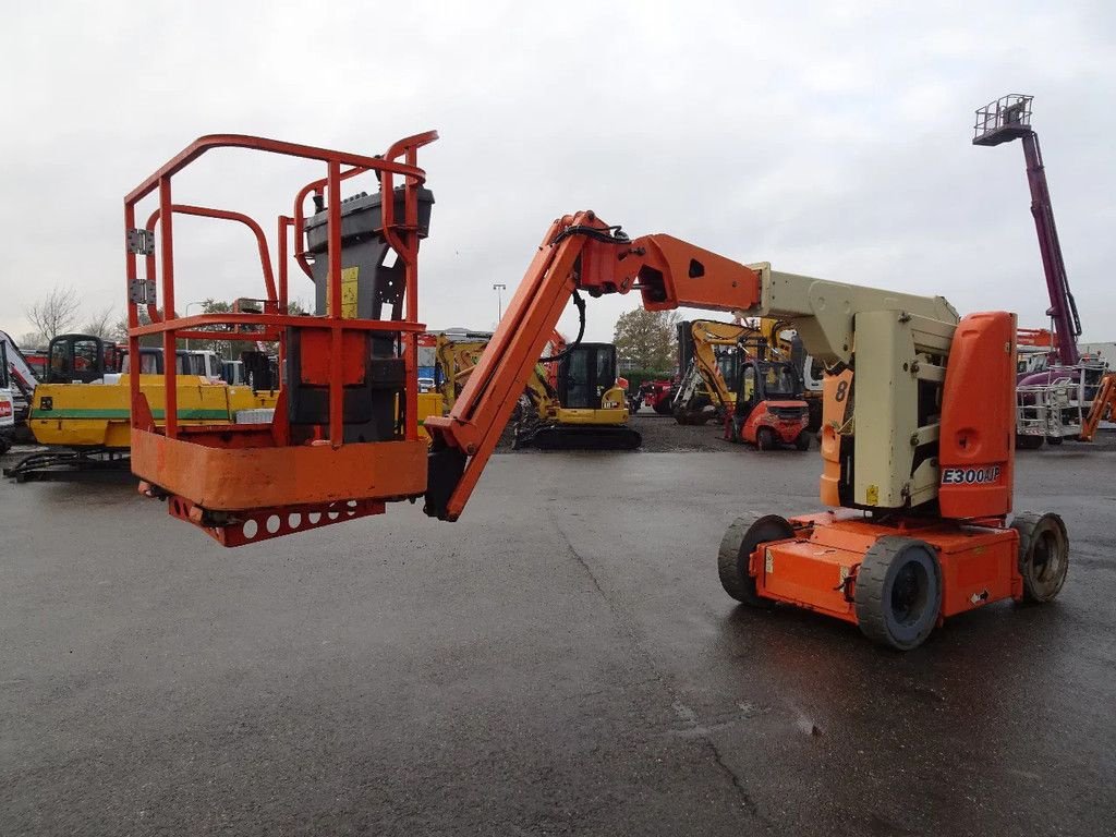 Teleskoparbeitsbühne van het type JLG E300AJP, Gebrauchtmaschine in Zutphen (Foto 2)