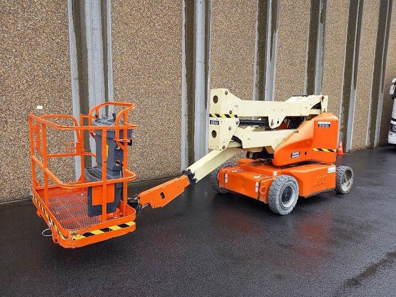 Teleskoparbeitsbühne от тип JLG E400AN, Gebrauchtmaschine в Waregem (Снимка 1)