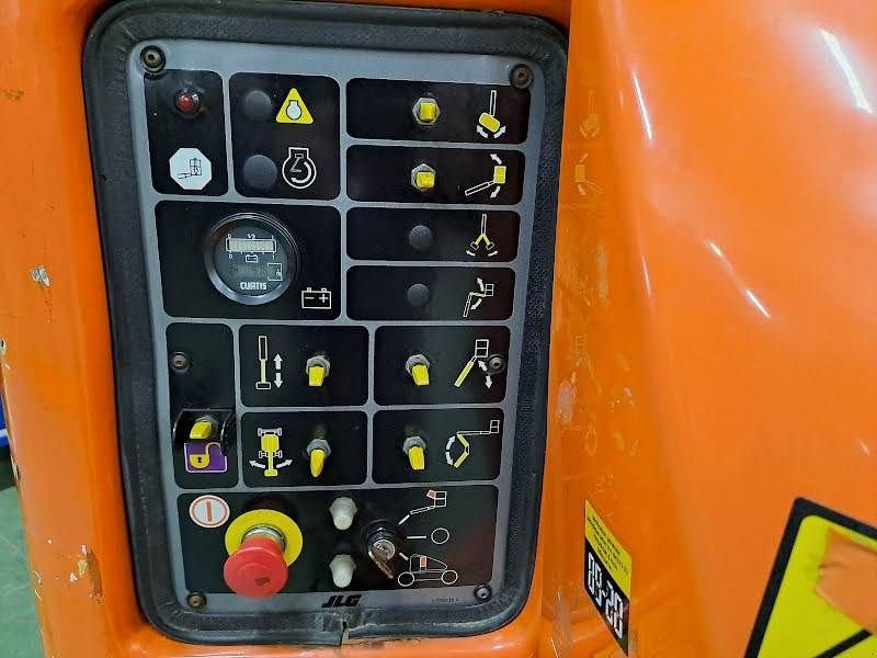 Teleskoparbeitsbühne tip JLG E400AN, Gebrauchtmaschine in Waregem (Poză 9)