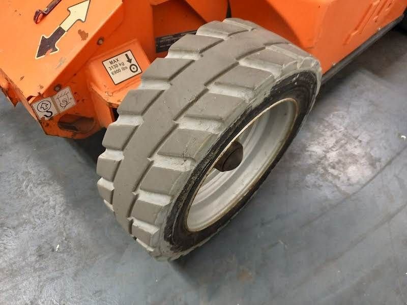 Teleskoparbeitsbühne del tipo JLG E450AJ, Gebrauchtmaschine en Waregem (Imagen 11)