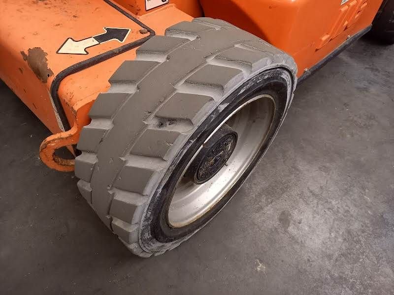 Teleskoparbeitsbühne del tipo JLG E450AJ, Gebrauchtmaschine en Waregem (Imagen 9)