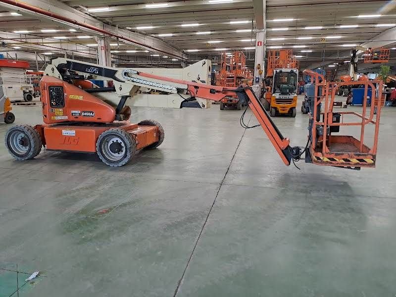 Teleskoparbeitsbühne типа JLG E450AJ, Gebrauchtmaschine в Waregem (Фотография 3)