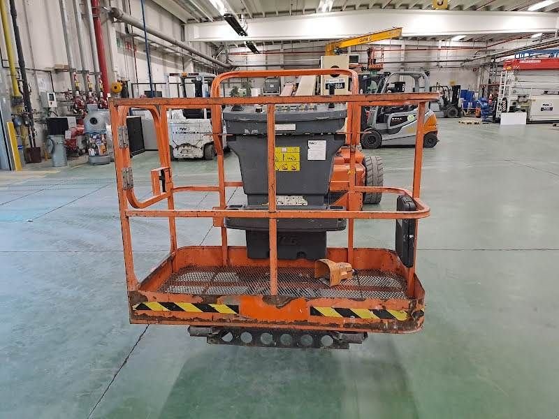 Teleskoparbeitsbühne del tipo JLG E450AJ, Gebrauchtmaschine en Waregem (Imagen 4)