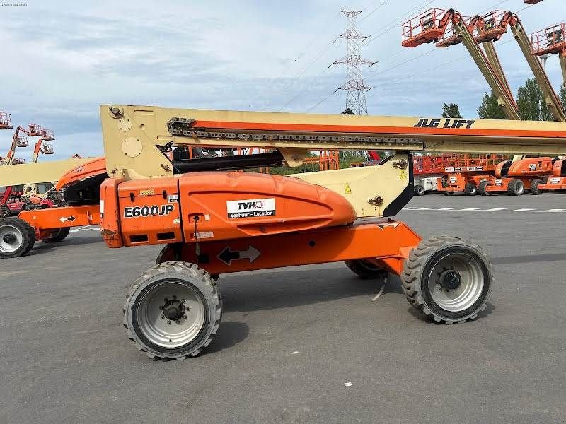 Teleskoparbeitsbühne tip JLG E600JP, Gebrauchtmaschine in Waregem (Poză 2)