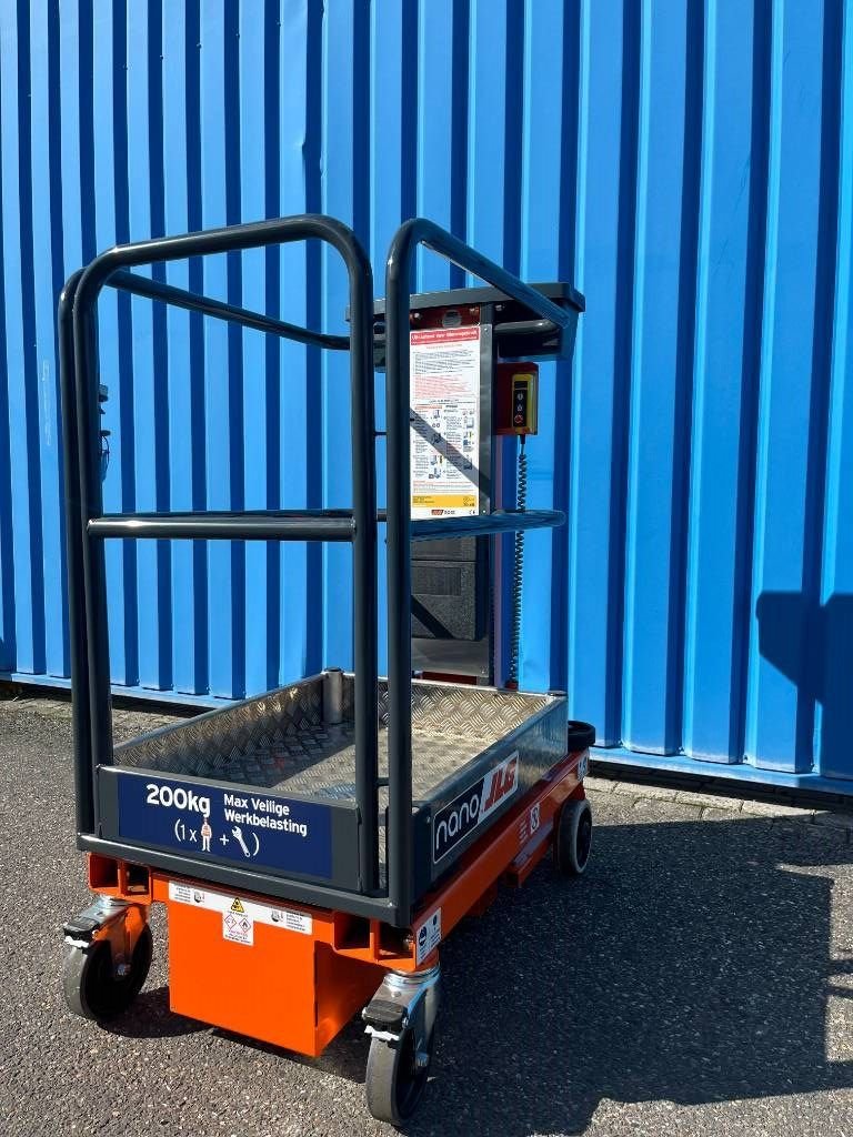 Teleskoparbeitsbühne от тип JLG Nano, Neumaschine в Sittard (Снимка 8)