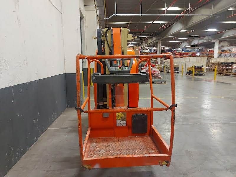 Teleskoparbeitsbühne del tipo JLG TOUCAN 10E-L, Gebrauchtmaschine en Waregem (Imagen 4)