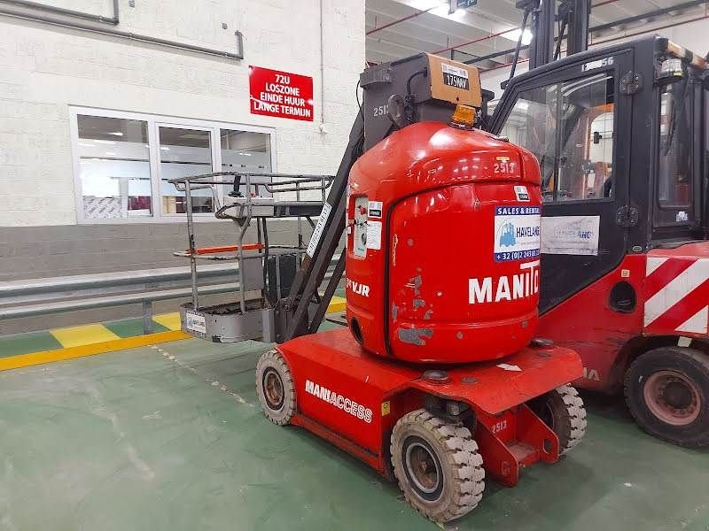 Teleskoparbeitsbühne типа Manitou 105VJR, Gebrauchtmaschine в Waregem (Фотография 2)