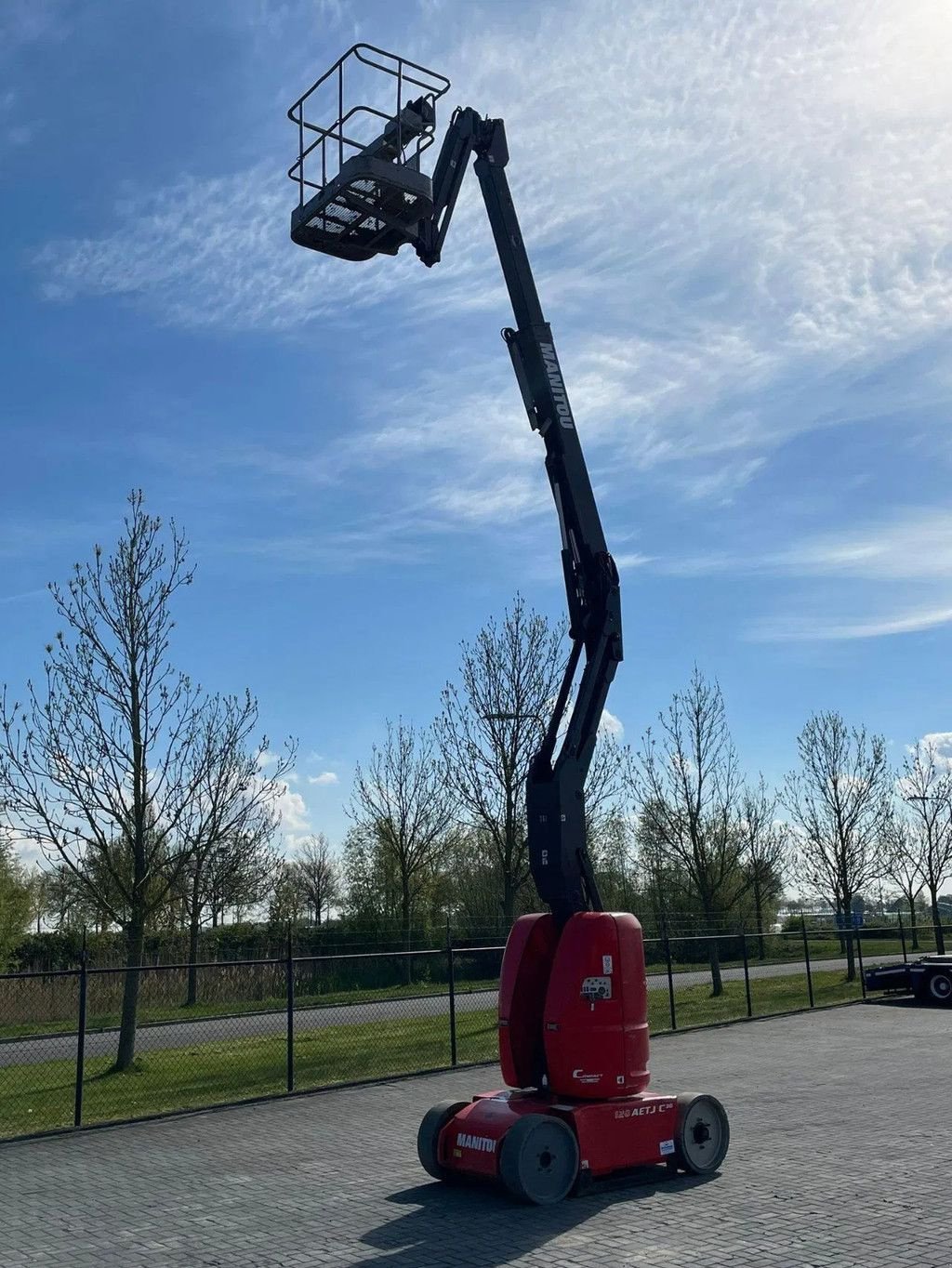 Teleskoparbeitsbühne van het type Manitou 120 AET JC 2 3D 12 METER ROTATING JIB GOOD CONDITION, Gebrauchtmaschine in Marknesse (Foto 8)