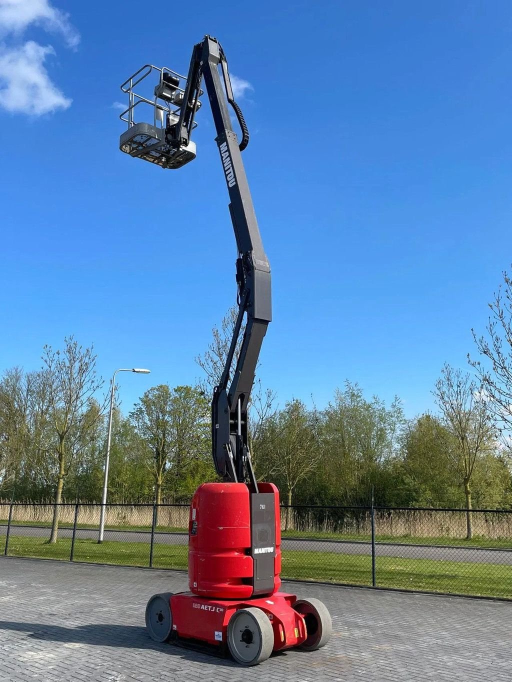 Teleskoparbeitsbühne van het type Manitou 120 AET JC 2 3D 12 METER ROTATING JIB GOOD CONDITION, Gebrauchtmaschine in Marknesse (Foto 9)