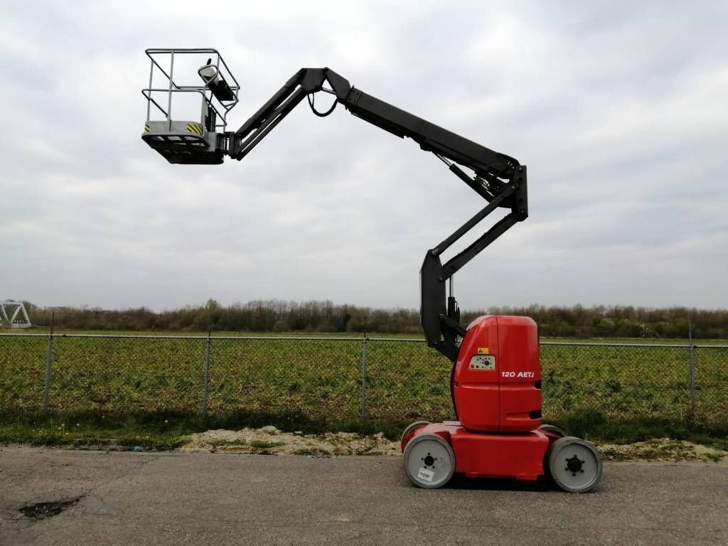 Teleskoparbeitsbühne van het type Manitou 120 AETJ, Gebrauchtmaschine in Sittard (Foto 8)