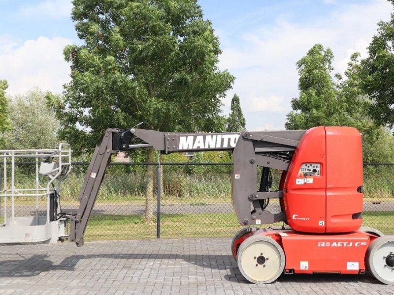 Teleskoparbeitsbühne типа Manitou 120 AETJC 2 3D 12 METER ROTATING JIB LOW HOURS!, Gebrauchtmaschine в Marknesse (Фотография 1)