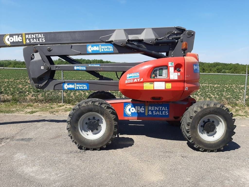 Teleskoparbeitsbühne du type Manitou 200 ATJ 4x4x4, Gebrauchtmaschine en Sittard (Photo 3)