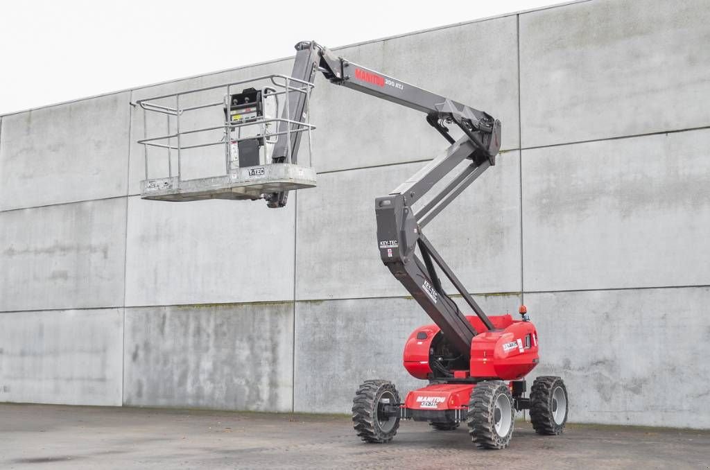 Teleskoparbeitsbühne of the type Manitou 200 ATJ RC, Gebrauchtmaschine in Moerbeke (Picture 1)