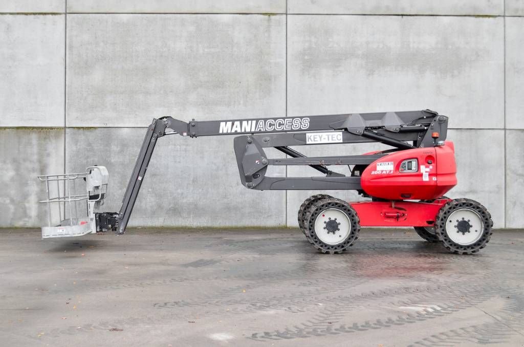 Teleskoparbeitsbühne van het type Manitou 200 ATJ, Gebrauchtmaschine in Moerbeke (Foto 4)