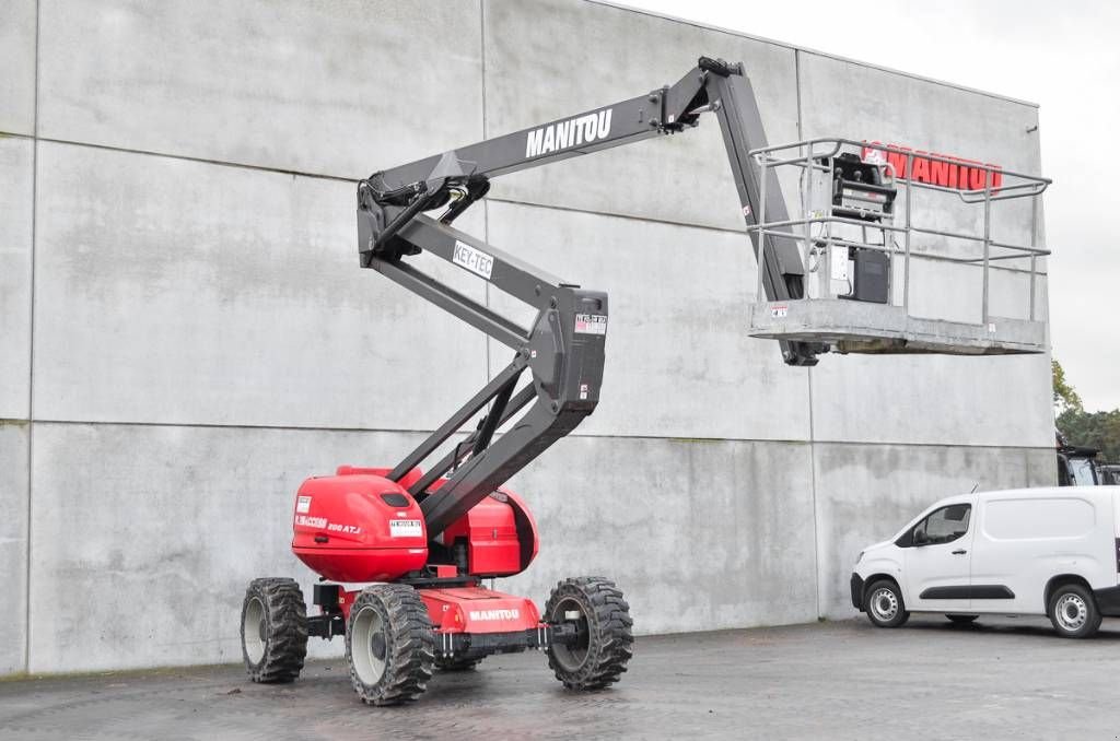 Teleskoparbeitsbühne van het type Manitou 200 ATJ, Gebrauchtmaschine in Moerbeke (Foto 3)