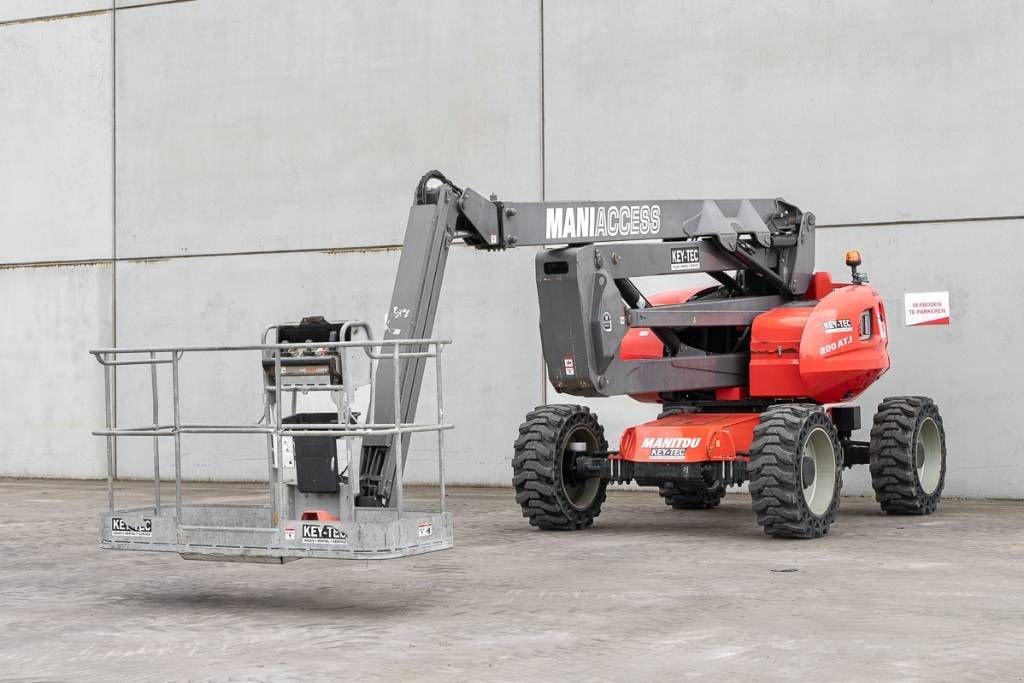 Teleskoparbeitsbühne van het type Manitou 200 ATJ, Gebrauchtmaschine in Moerbeke (Foto 1)