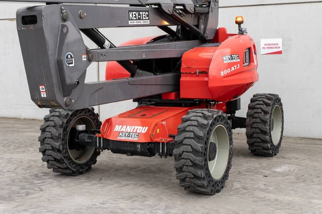 Teleskoparbeitsbühne van het type Manitou 200 ATJ, Gebrauchtmaschine in Moerbeke (Foto 2)