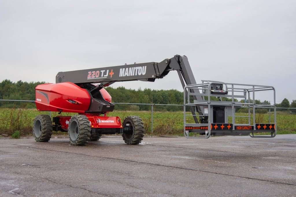 Teleskoparbeitsbühne van het type Manitou 220TJ+, Gebrauchtmaschine in Sittard (Foto 7)