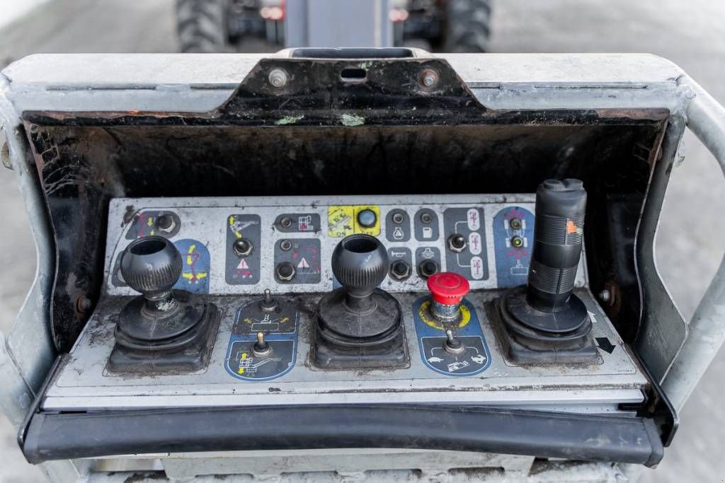 Teleskoparbeitsbühne del tipo Manitou ATJ 180, Gebrauchtmaschine In Moerbeke (Immagine 10)