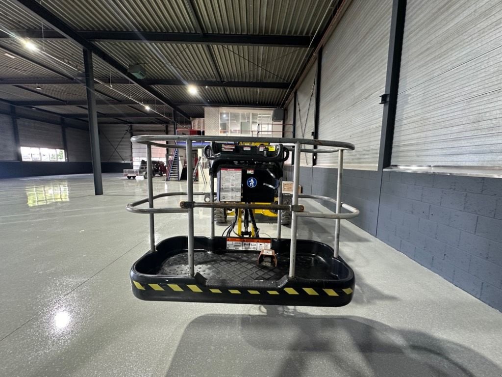 Teleskoparbeitsbühne du type Niftylift HR 17 Hybride 4x4, Gebrauchtmaschine en WIJCHEN (Photo 8)