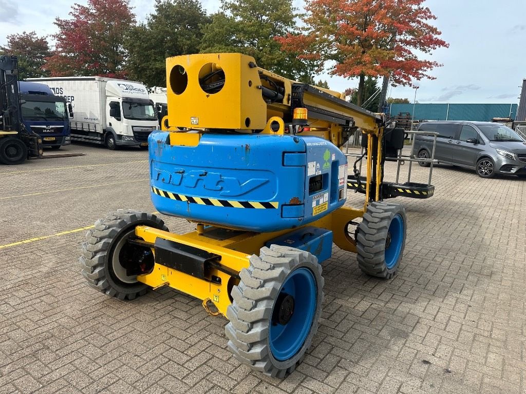 Teleskoparbeitsbühne du type Niftylift HR 17 Hybride 4x4, Gebrauchtmaschine en WIJCHEN (Photo 10)