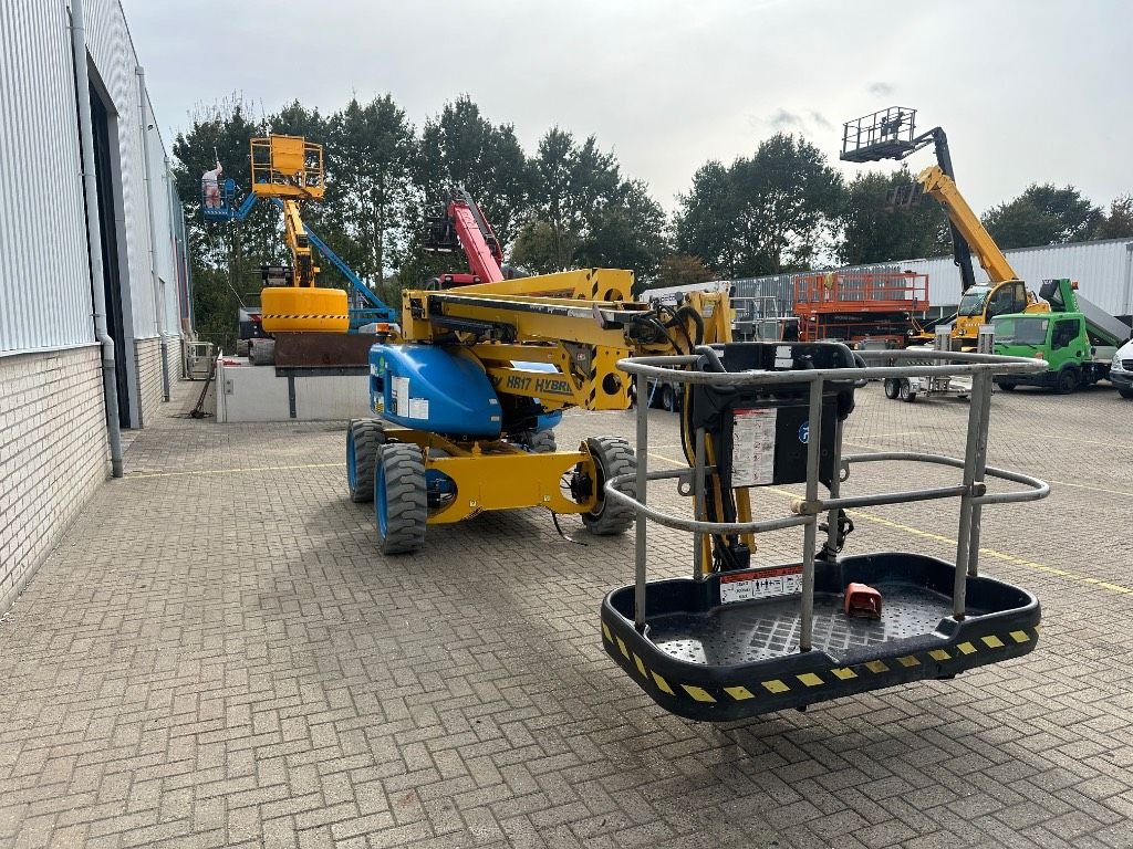 Teleskoparbeitsbühne du type Niftylift HR 17 Hybride 4x4, Gebrauchtmaschine en WIJCHEN (Photo 8)