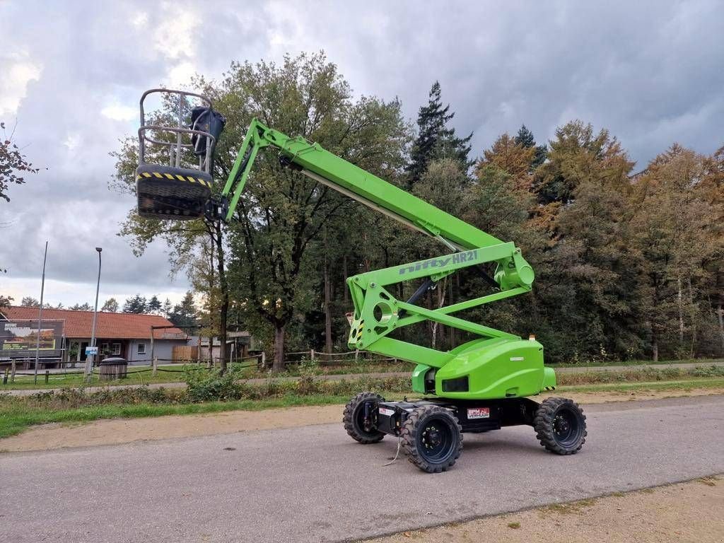 Teleskoparbeitsbühne of the type Niftylift HR 21 D 4x4 diesel knikarmhoogwerker 21 hoogwerker, Gebrauchtmaschine in Hooge mierde (Picture 5)