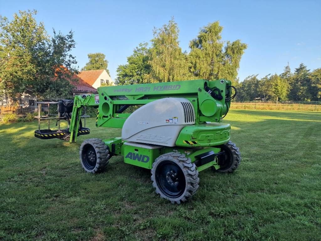 Teleskoparbeitsbühne Türe ait Niftylift HR 21 hybrid 4x4 knikarmhoogwerker 21m hoogwerker, Gebrauchtmaschine içinde Hooge mierde (resim 4)