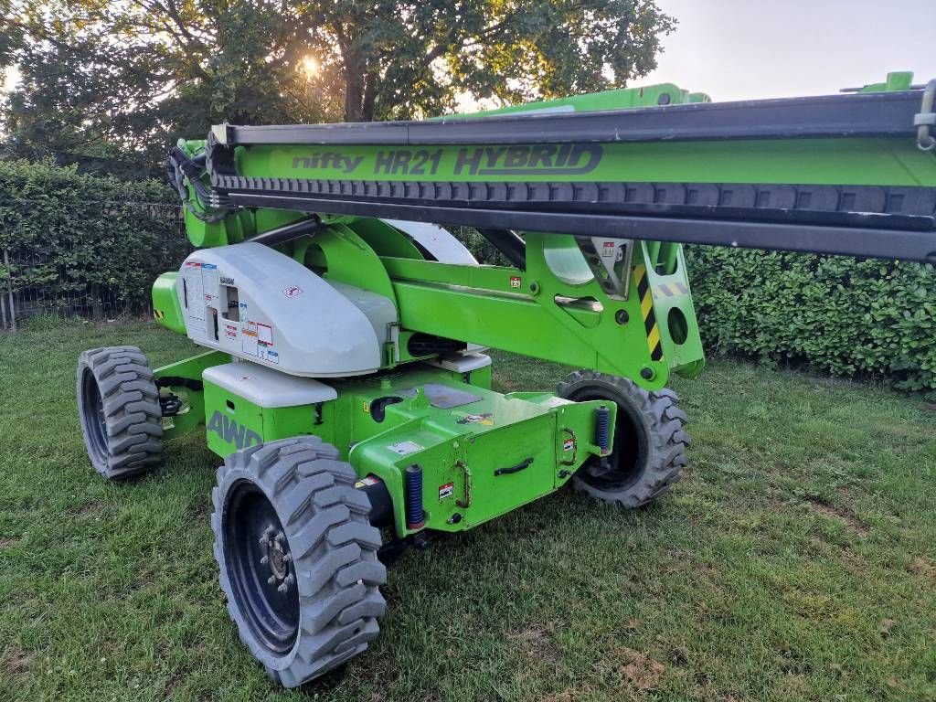 Teleskoparbeitsbühne of the type Niftylift HR 21 hybrid 4x4 knikarmhoogwerker 21m hoogwerker, Gebrauchtmaschine in Hooge mierde (Picture 10)