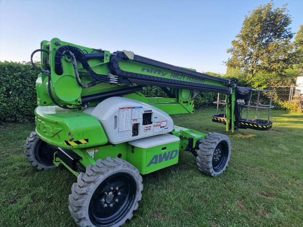 Teleskoparbeitsbühne van het type Niftylift HR 21 hybrid 4x4 knikarmhoogwerker 21m hoogwerker, Gebrauchtmaschine in Hooge mierde (Foto 5)