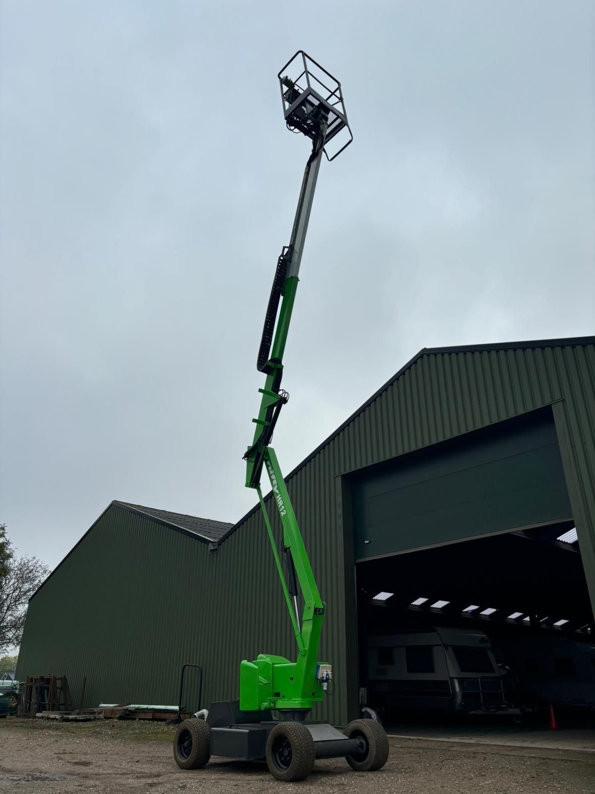 Teleskoparbeitsbühne van het type Niftylift Hr12, Gebrauchtmaschine in Wadenoijen (Foto 7)