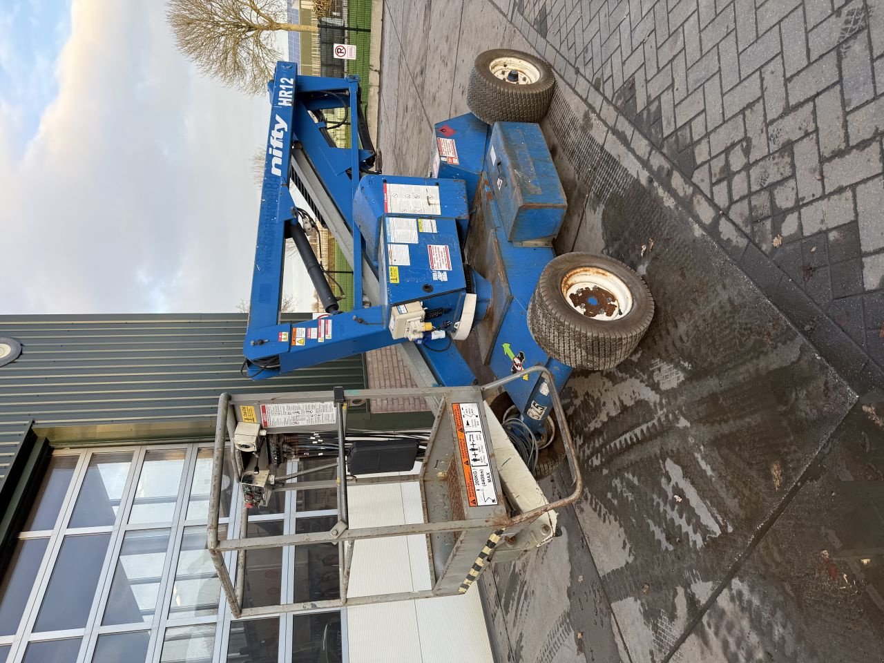 Teleskoparbeitsbühne van het type Niftylift Hr12, Gebrauchtmaschine in Wadenoijen (Foto 2)