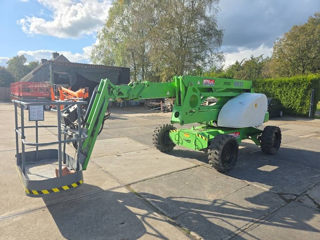 Teleskoparbeitsbühne of the type Niftylift HR21D 4x4 diesel knikarmhoogwerker kniktelescoop, Gebrauchtmaschine in Hooge mierde (Picture 5)