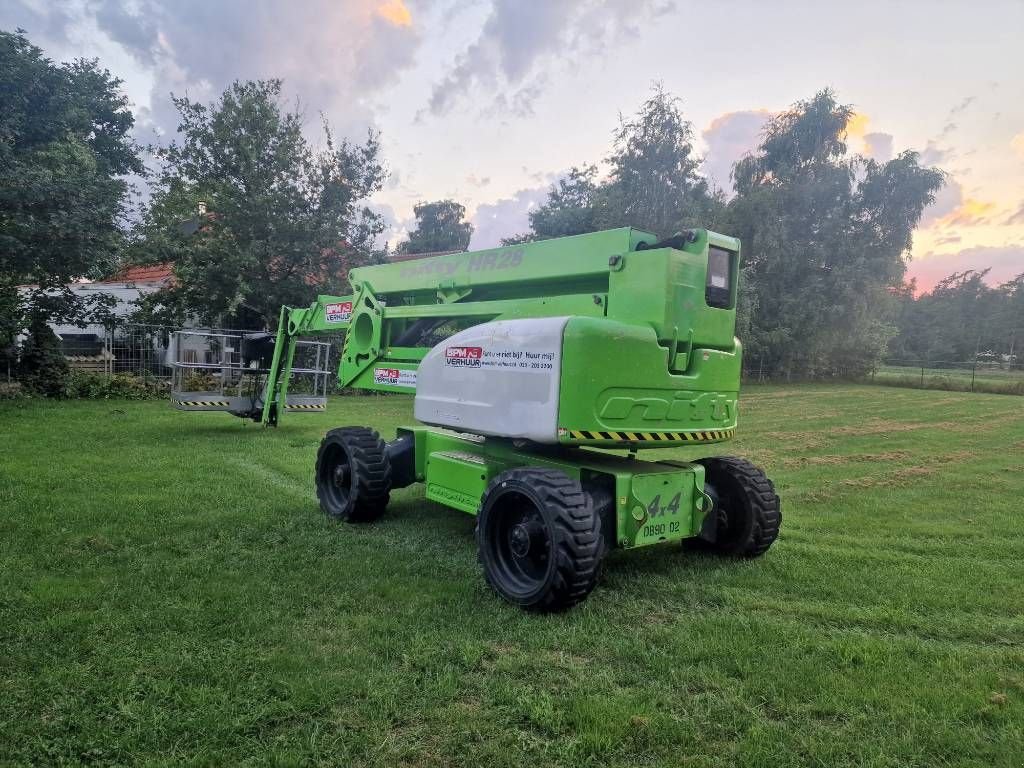 Teleskoparbeitsbühne typu Niftylift HR28 4x4 diesel knikarmhoogwerker Nifty hr28d, Gebrauchtmaschine v Hooge mierde (Obrázek 4)