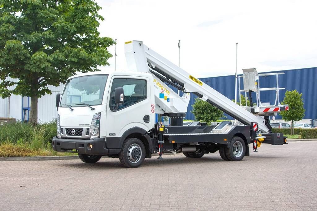 Teleskoparbeitsbühne des Typs Palfinger P 200 T X E, Gebrauchtmaschine in Sittard (Bild 1)